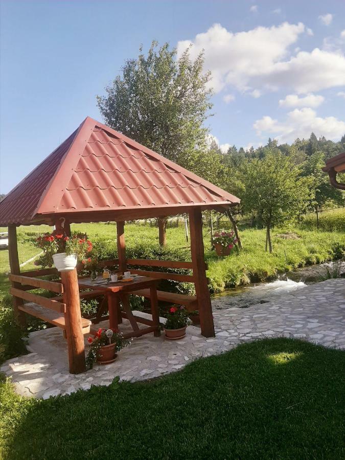 Guest House Mila Plitvicki Ljeskovac Екстер'єр фото