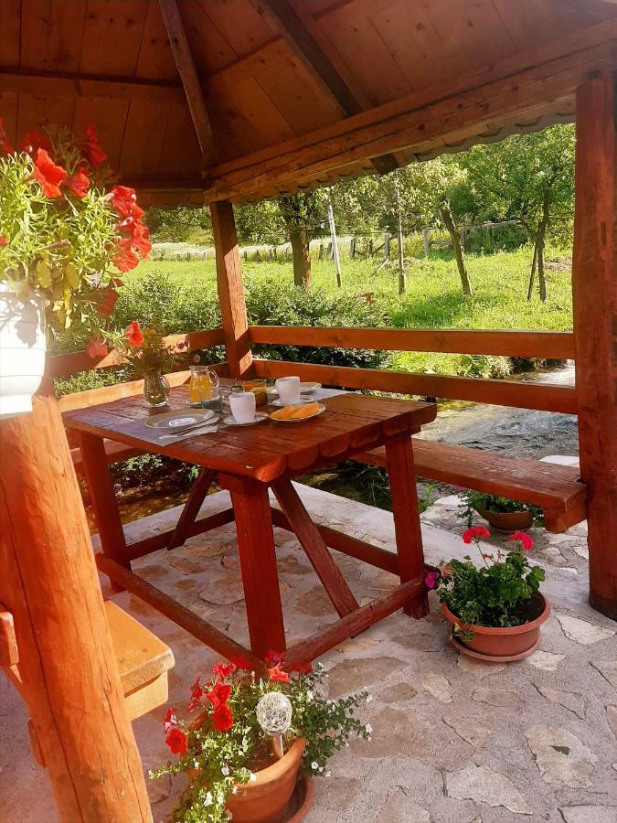 Guest House Mila Plitvicki Ljeskovac Екстер'єр фото